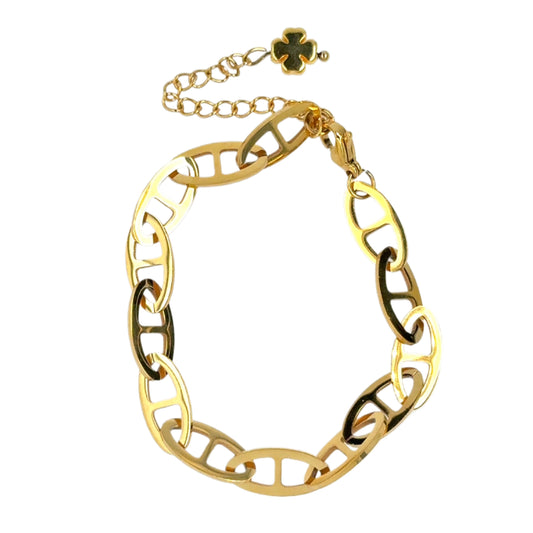 Gorgeous bracelet with double D style chain in gold