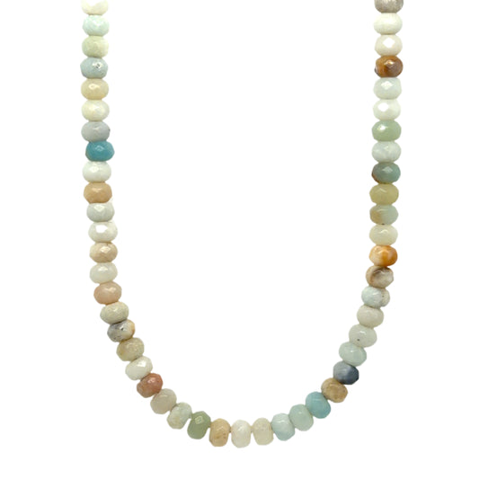 Lovely necklace with medley of green and beige quartz gemstone rondelle