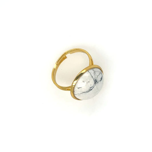 gold plated ring with Howlite round gemstone