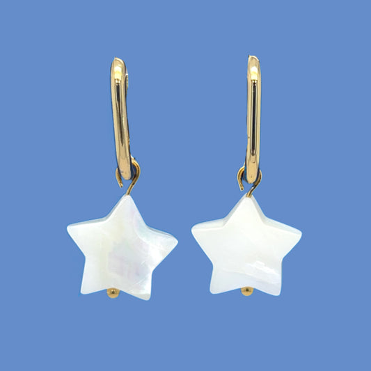 Oval gold hoop earrings with star-shaped mother of pearl charms
