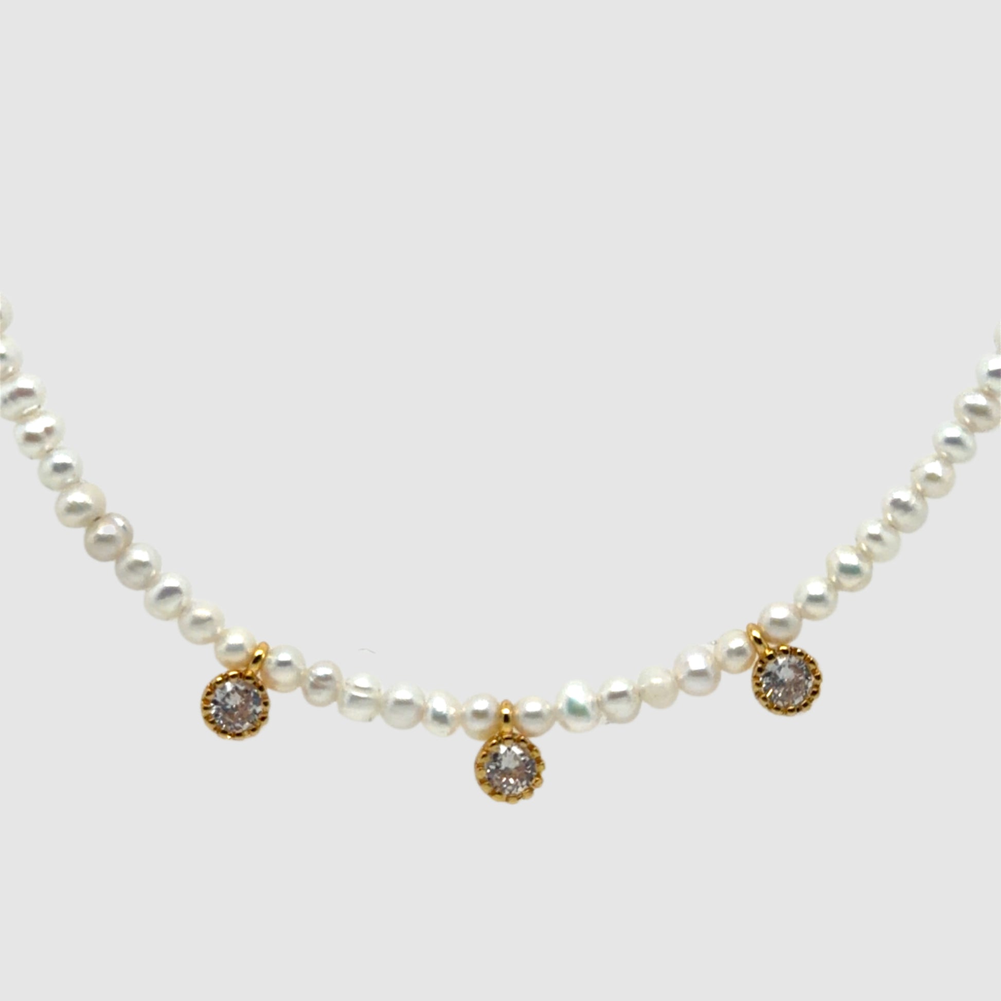 pearl neccklace with sparkly charms